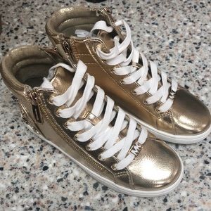 Michael Kors Jem Taliyah soft gold size 1 high top sneakers for girls
